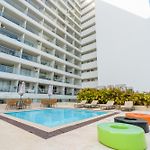 Apartamento con vista al mar cerca del aeropuerto