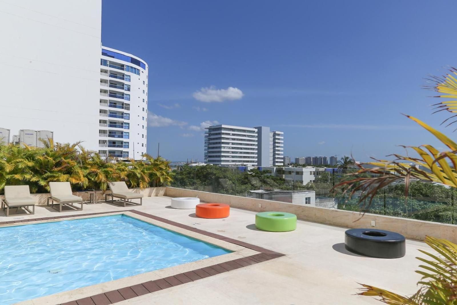 Apartamento Con Vista Al Mar Cerca Del Aeropuerto *