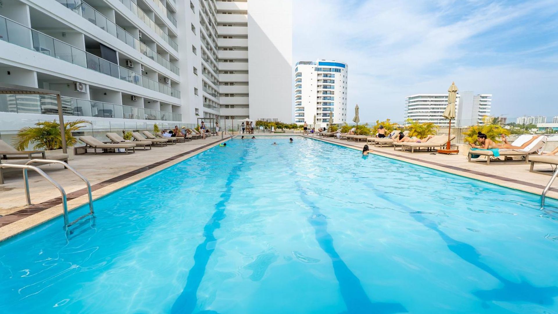 Apartamento Con Vista Al Mar Cerca Del Aeropuerto