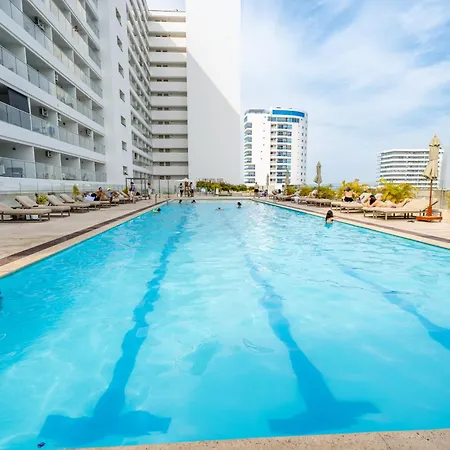 Apartamento Con Vista Al Mar Cerca Del Aeropuerto