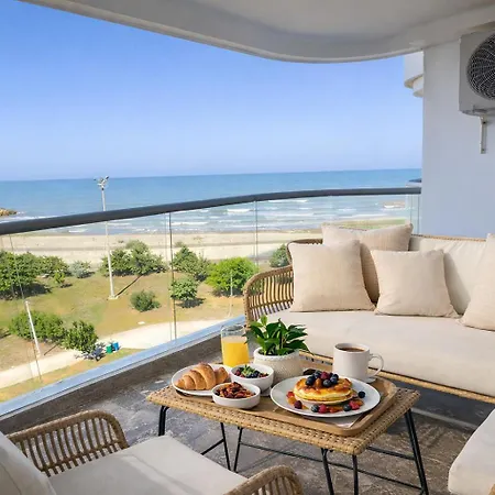 Apartamento Con Vista Al Mar Cerca Del Aeropuerto
