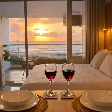 Con Vista Al Mar Cerca Del Aeropuerto Apartamento *