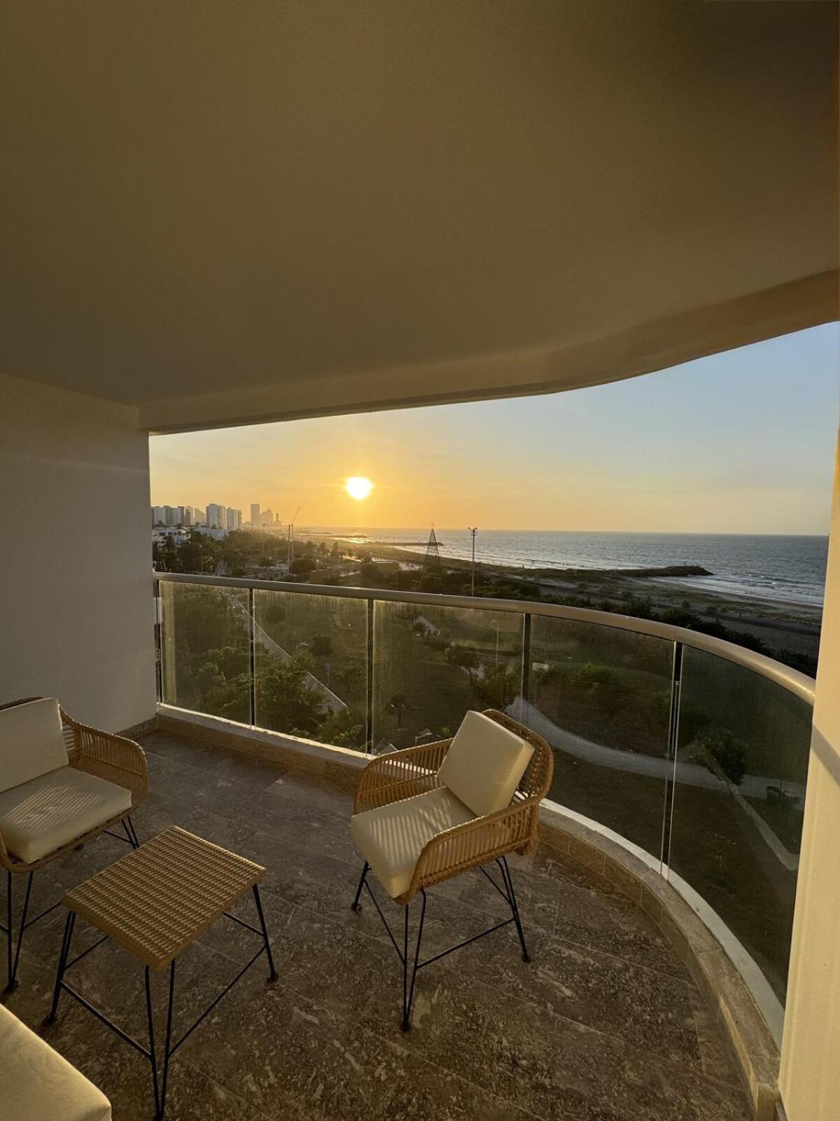 Con Vista Al Mar Cerca Del Aeropuerto Apartment Cartagena