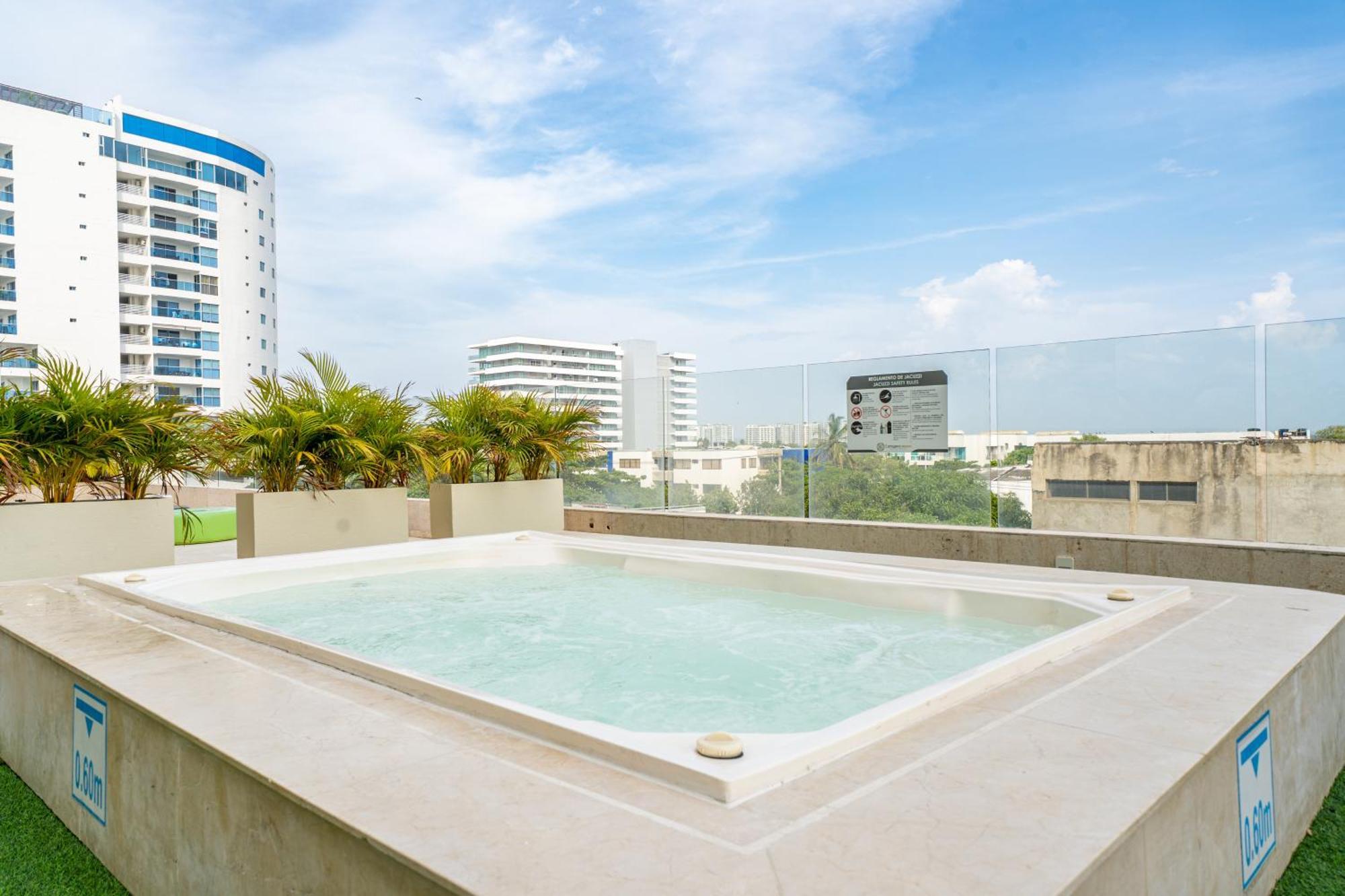 Apartment Con Vista Al Mar Cerca Del Aeropuerto