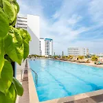 Apartamento con vista al mar cerca del aeropuerto